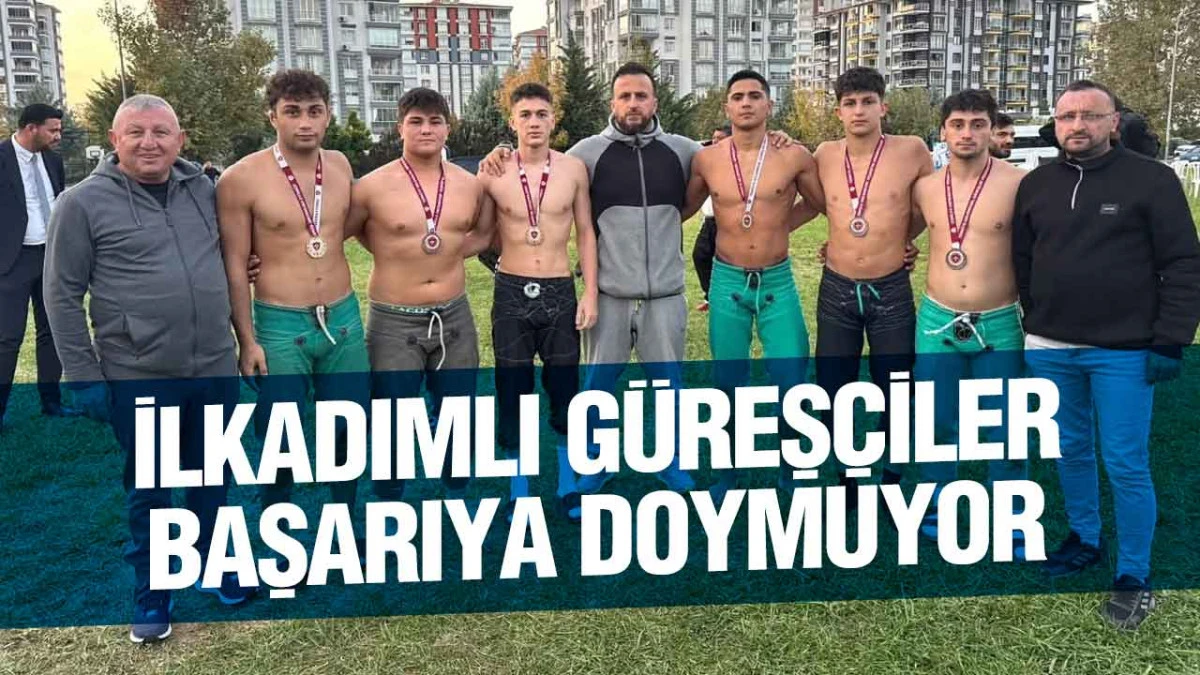 İlkadımlı Güreşçiler Başarıya Doymuyor